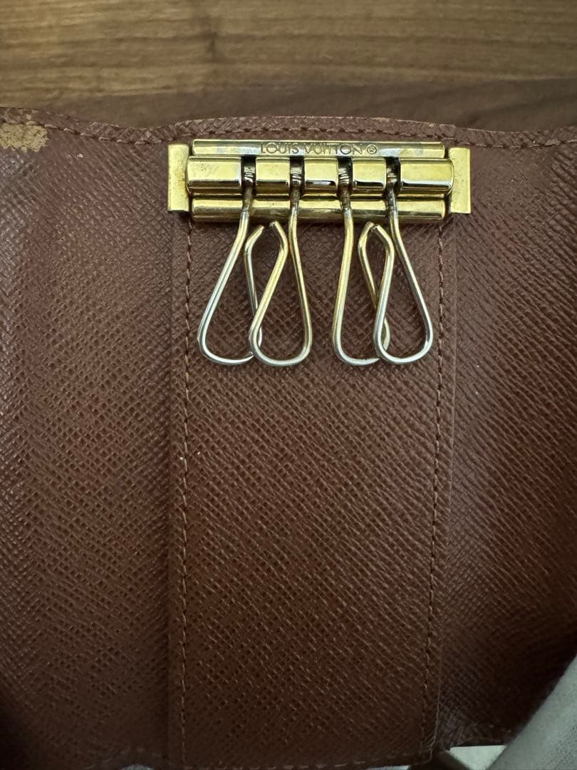 Louis Vuitton ミュルティクレ４　モノグラム　ヴィトン　キーケース