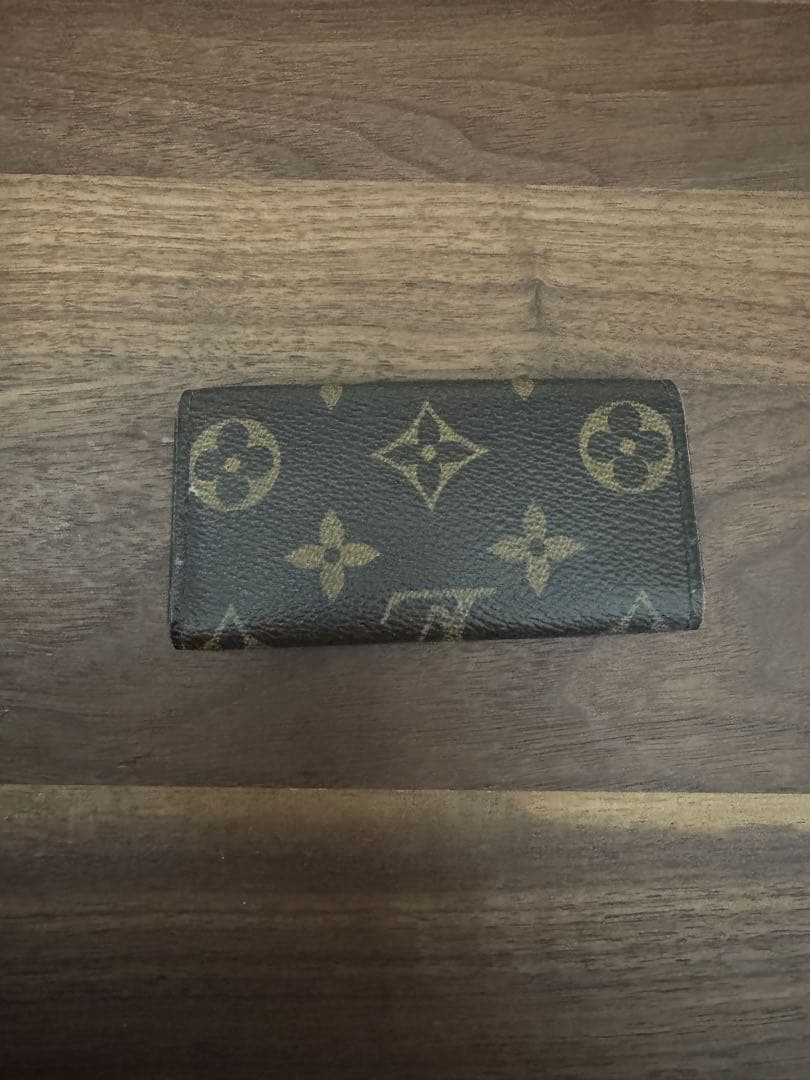 Louis Vuitton ミュルティクレ４　モノグラム　ヴィトン　キーケース