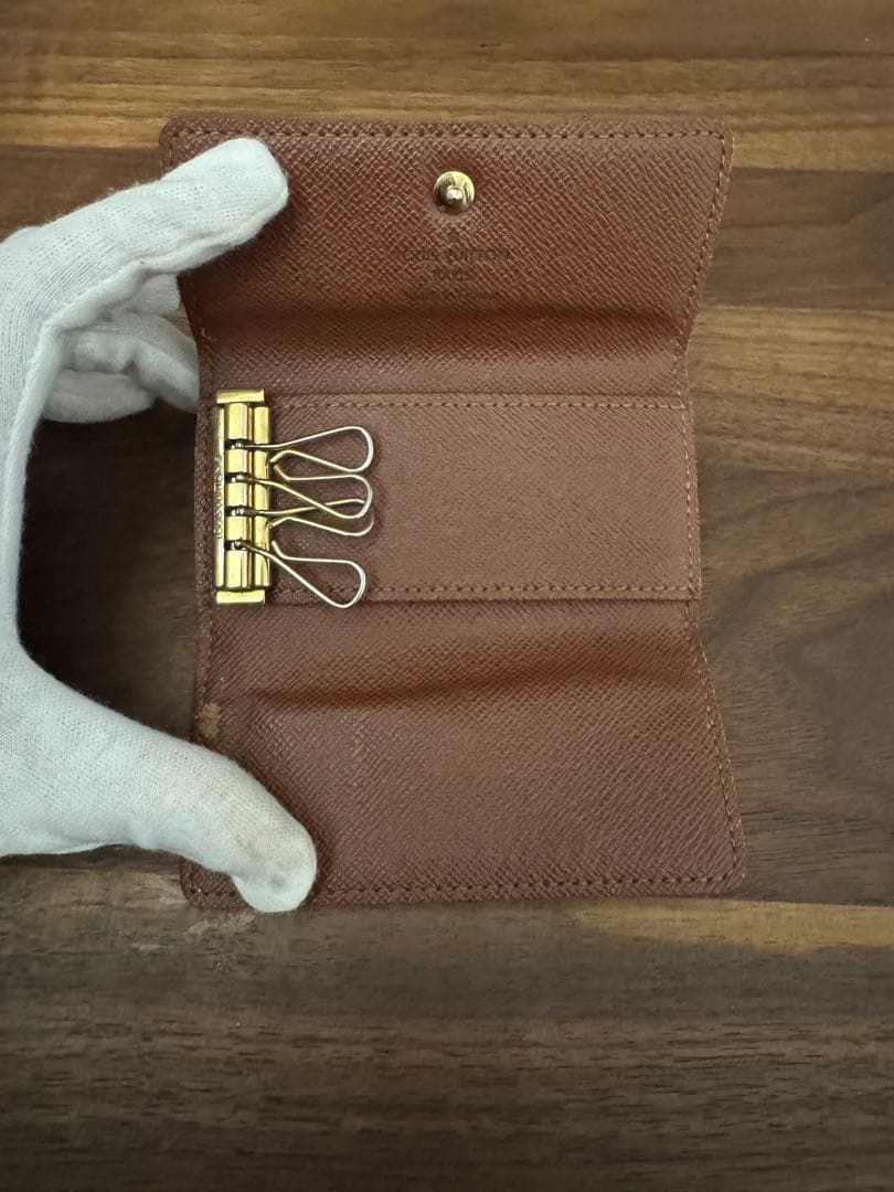 Louis Vuitton ミュルティクレ４　モノグラム　ヴィトン　キーケース