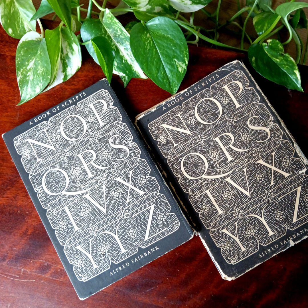 洋書古書1950年　ペンギン文庫　カリグラフィー美しい筆記体　ヴィンテージ　希少