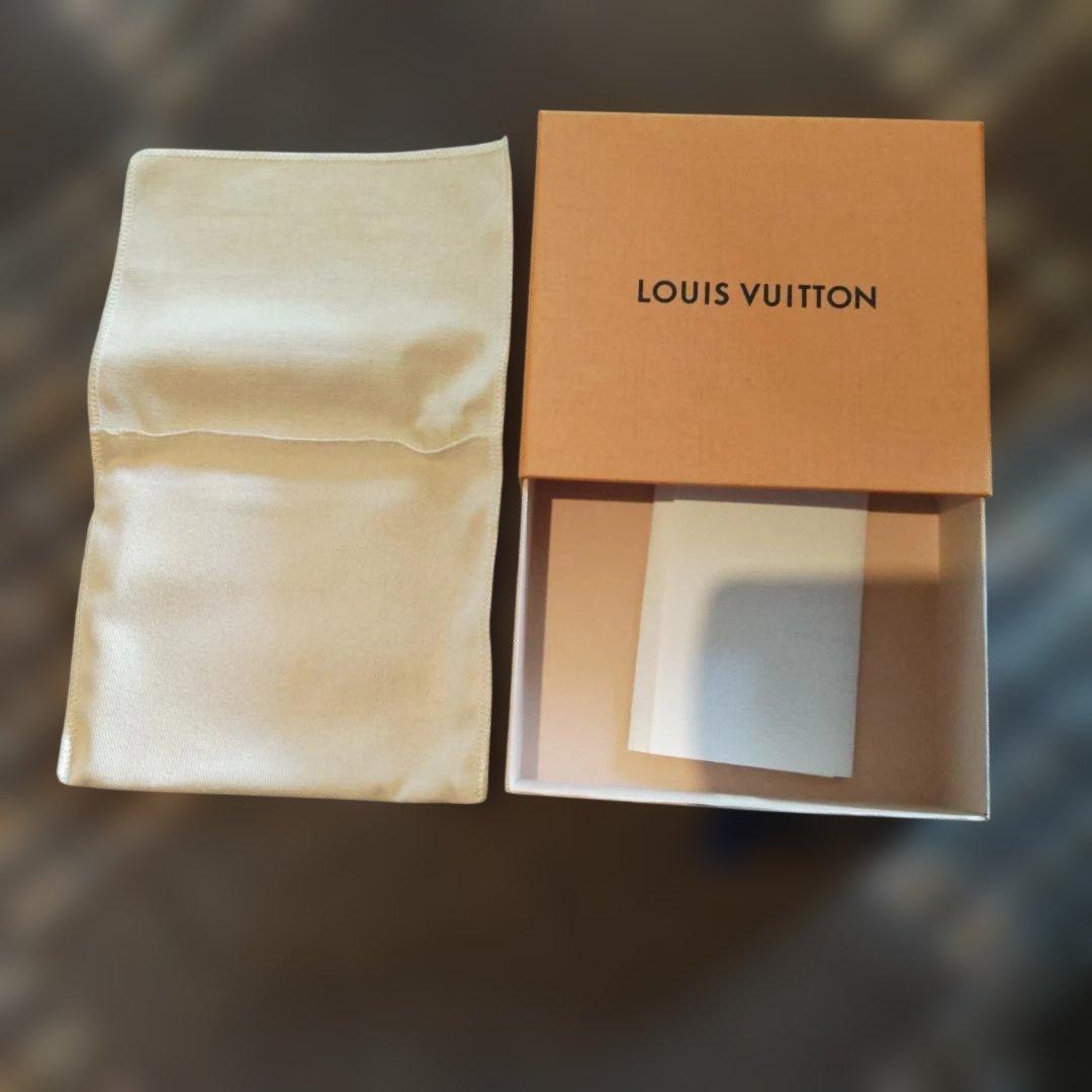 PRADA LOUIS VUITTON ギフトボックス 5箱 2袋