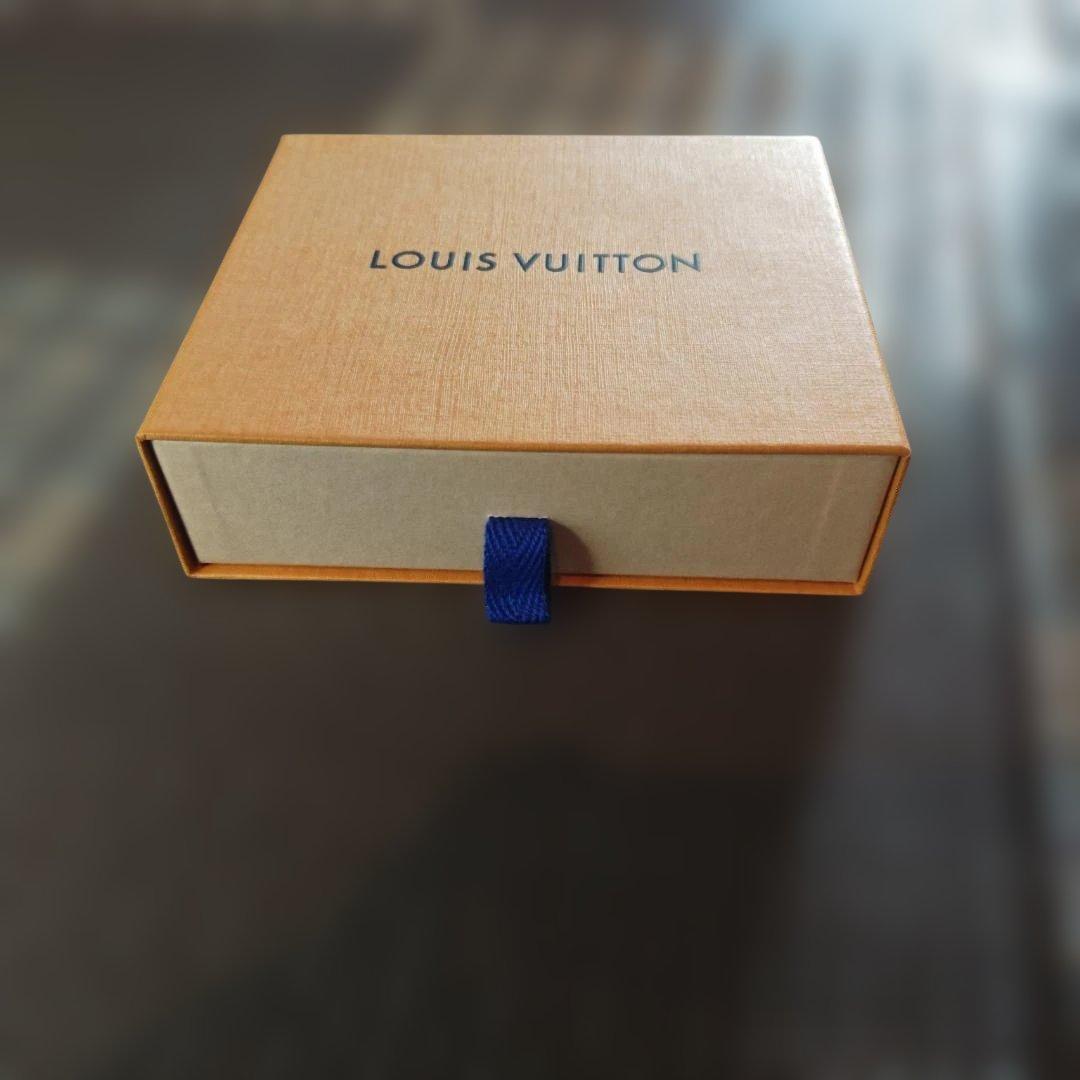 PRADA LOUIS VUITTON ギフトボックス 5箱 2袋