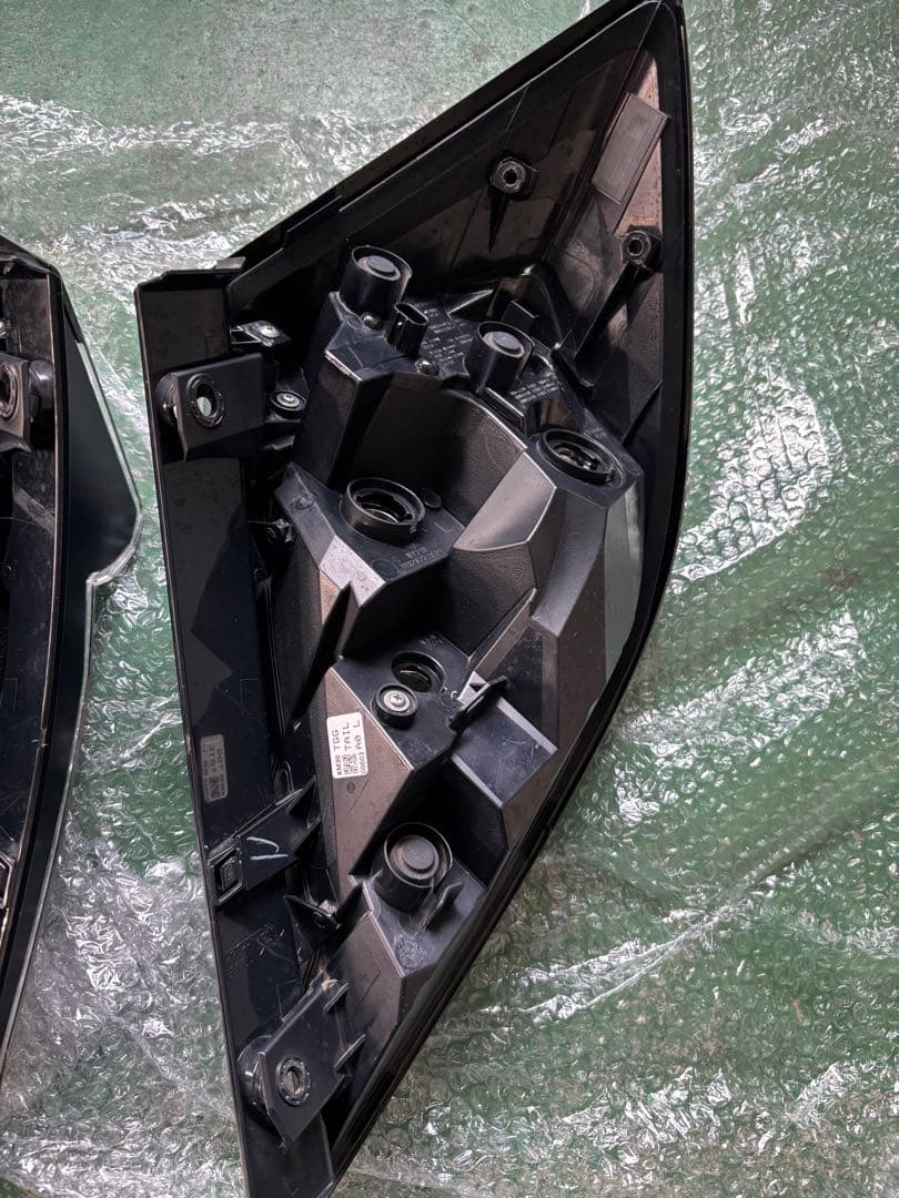 FK7 FK8 USテールランプ サイドマーカー付　us純正品