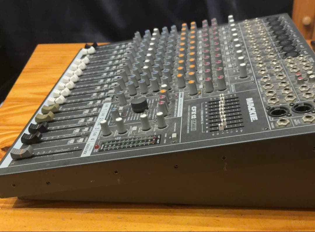 MACKIE CFX12 MKII アナログミキサー