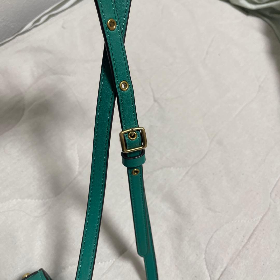 coachショルダーバッグ