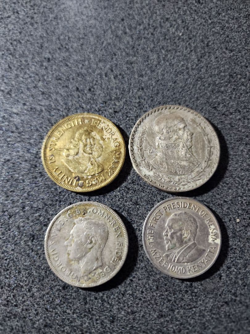 外国硬貨　まとめ売り　370g