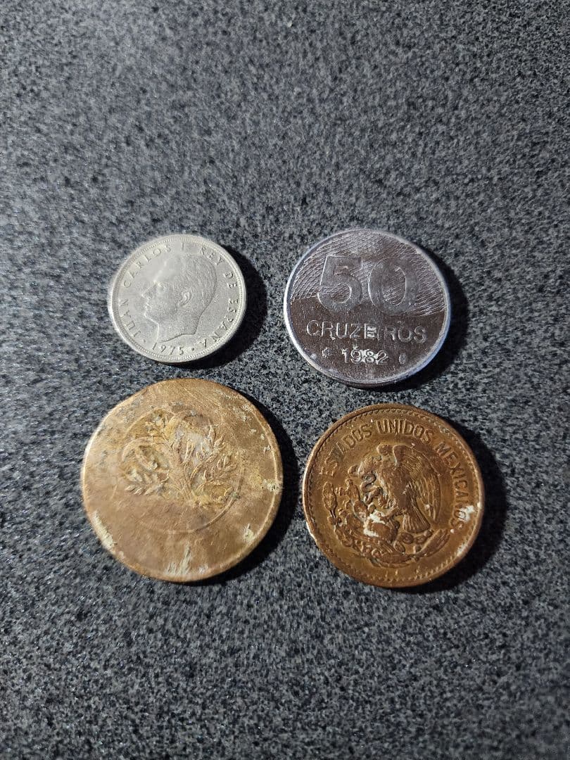外国硬貨　まとめ売り　370g