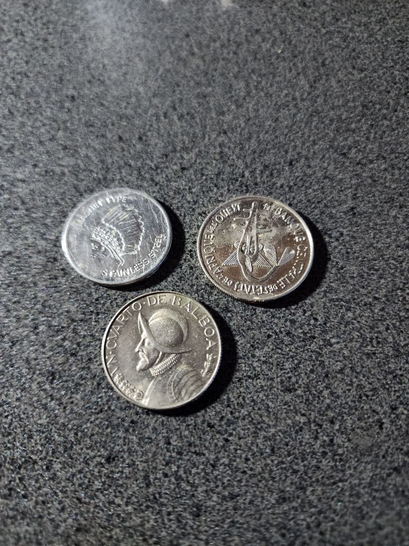 外国硬貨　まとめ売り　370g