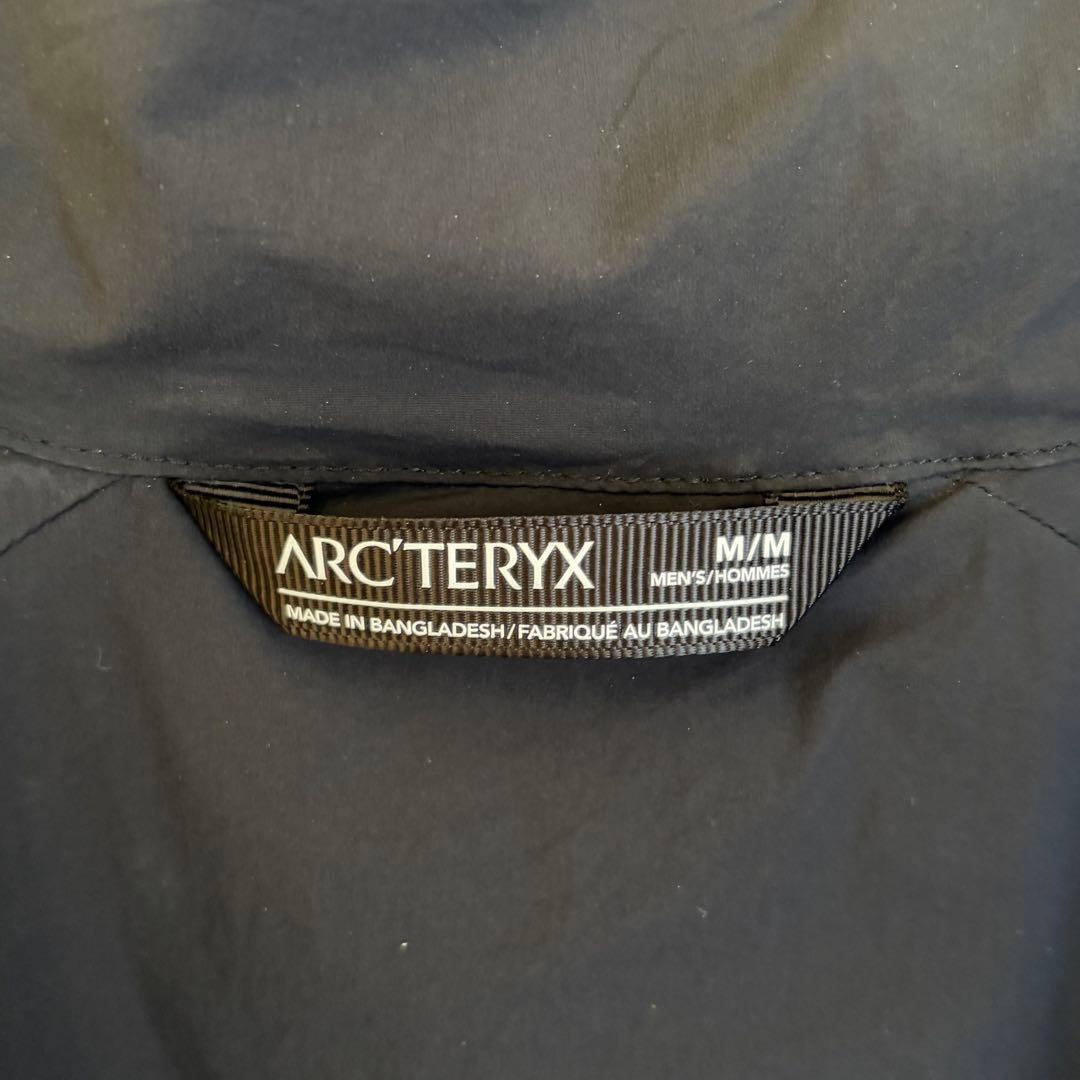 【未使用級✨】ARC’TERYX Atom Vest 現行完売 黒　M 刺繍ロゴ