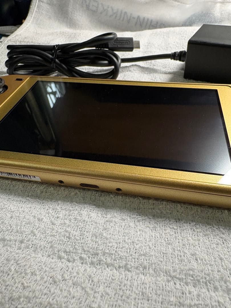 【限定版】Nintendo Switch Lite ハイラルエディション　ゼルダ