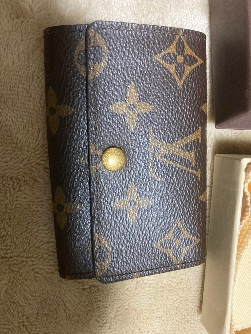 LOUIS VUITTON ルイヴィトン　ミュルティクレ6 正規品　中古品
