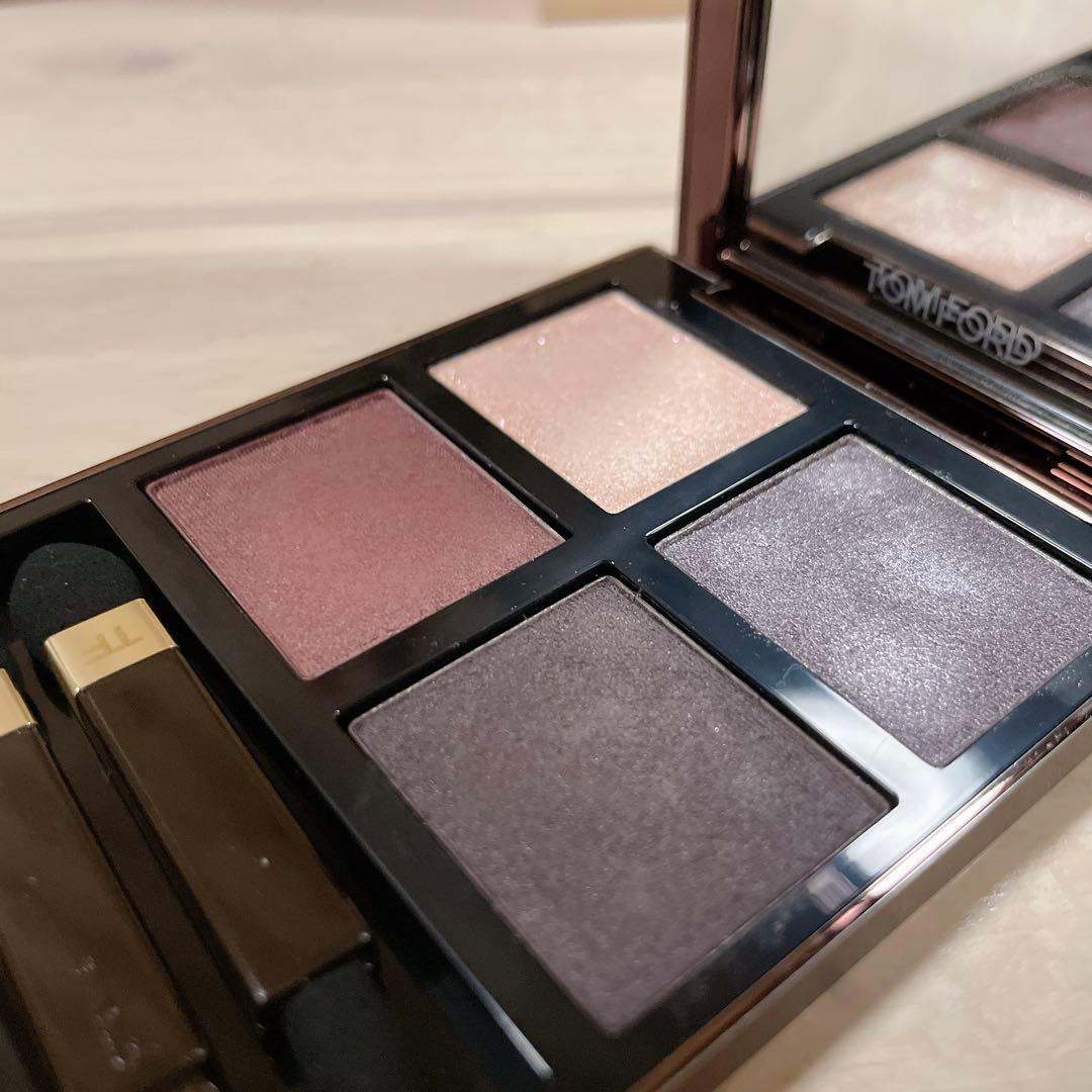【未使用に近い】TOM FORD 39C バイオレットサテン
