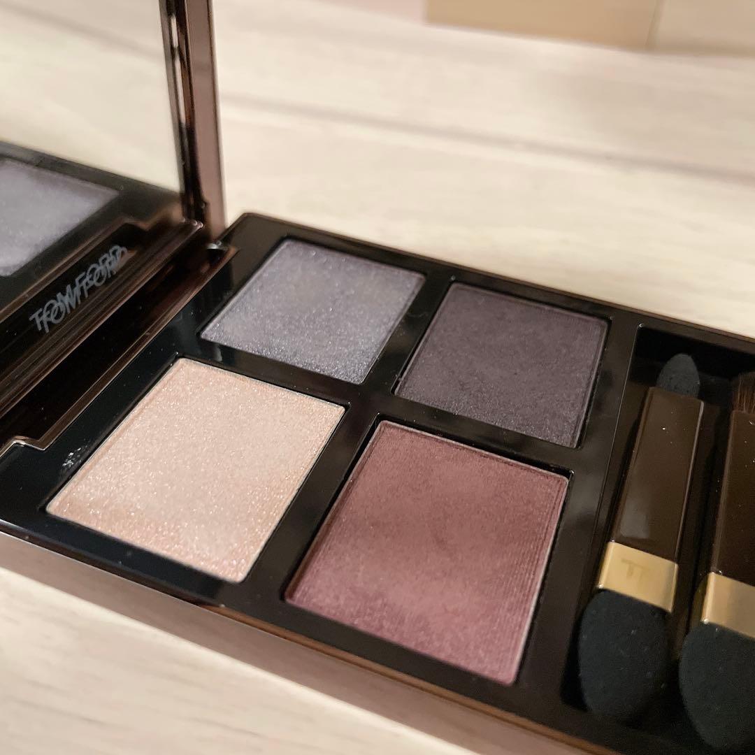 【未使用に近い】TOM FORD 39C バイオレットサテン