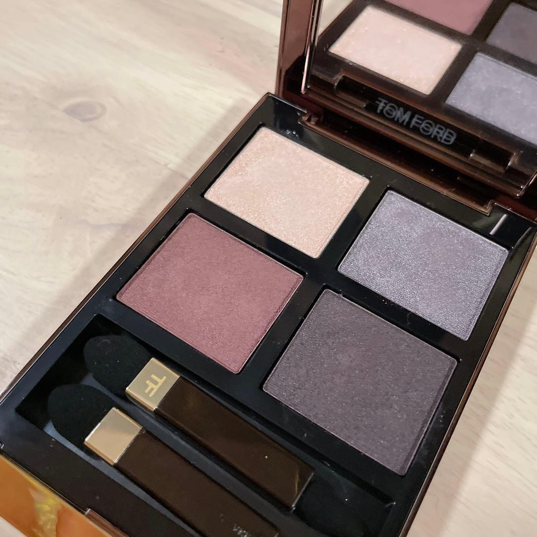 【未使用に近い】TOM FORD 39C バイオレットサテン