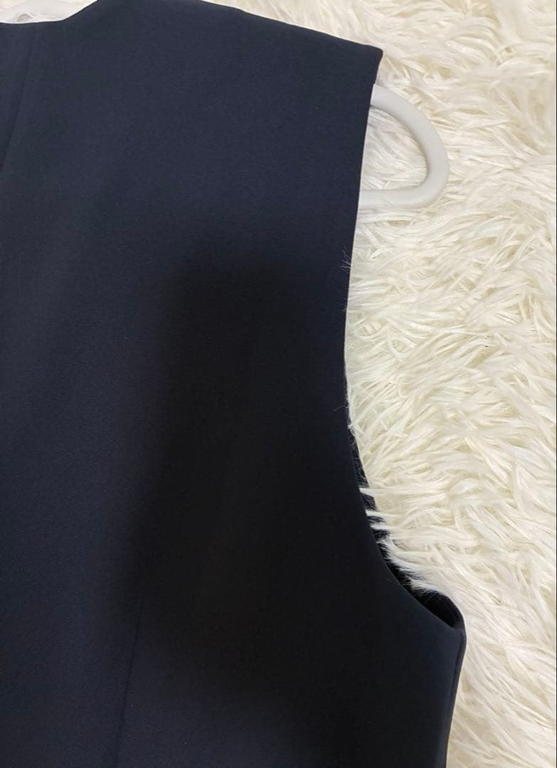 美品　MIESROHE コンフォートマニッシュベスト　ネイビー　0サイズ