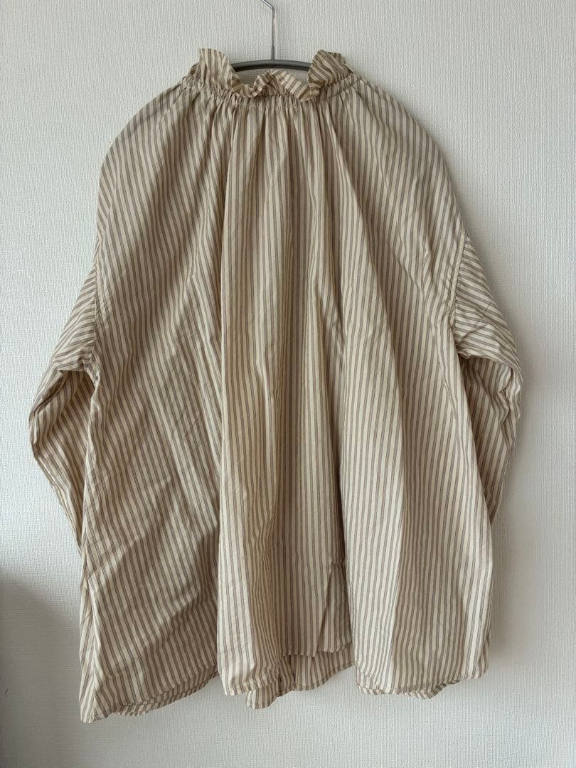 美品　2025AW SLOBE IENA タイプライターフリルカラーブラウス