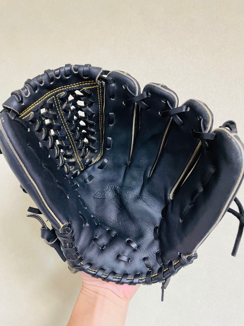 ✨美品✨ミズノ　MIZUNO 野球グローブ　黒　ブラック　即戦力