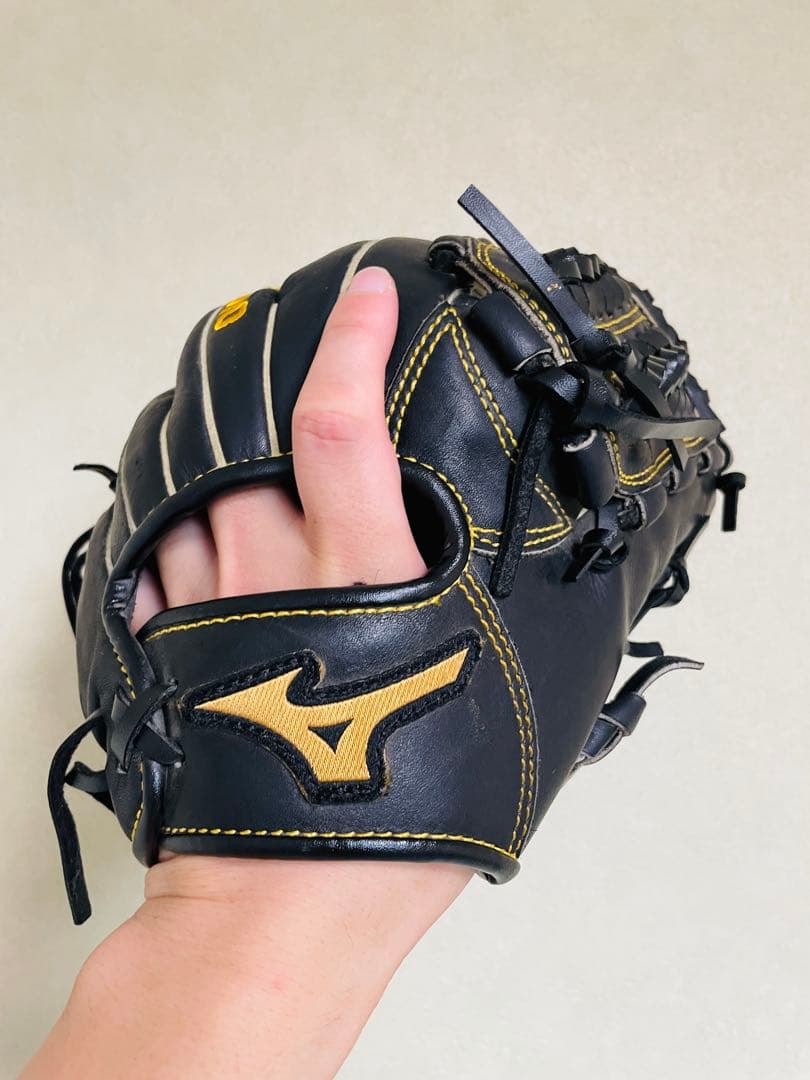 ✨美品✨ミズノ　MIZUNO 野球グローブ　黒　ブラック　即戦力
