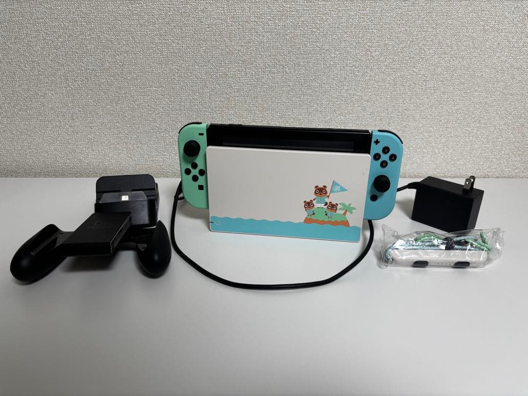 Nintendo Switch あつまれどうぶつの森デザイン +ドック付き 箱無