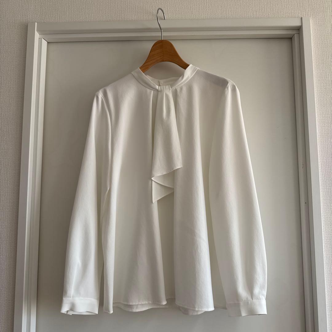 【green label relaxing 】白ブラウス　タグ付き新品