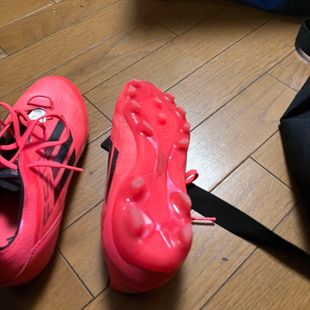 adidas DSG ピンク サッカーシューズ