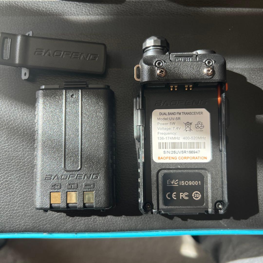 BAOFENG UV-5R 広帯域受信機　エアバンド　盗聴器