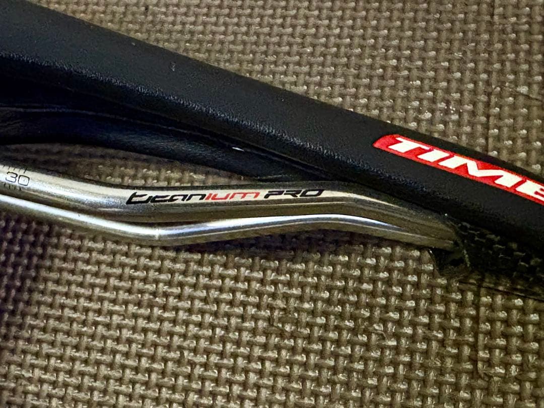 TIME ulteam titanium PROサドル 未使用に近い