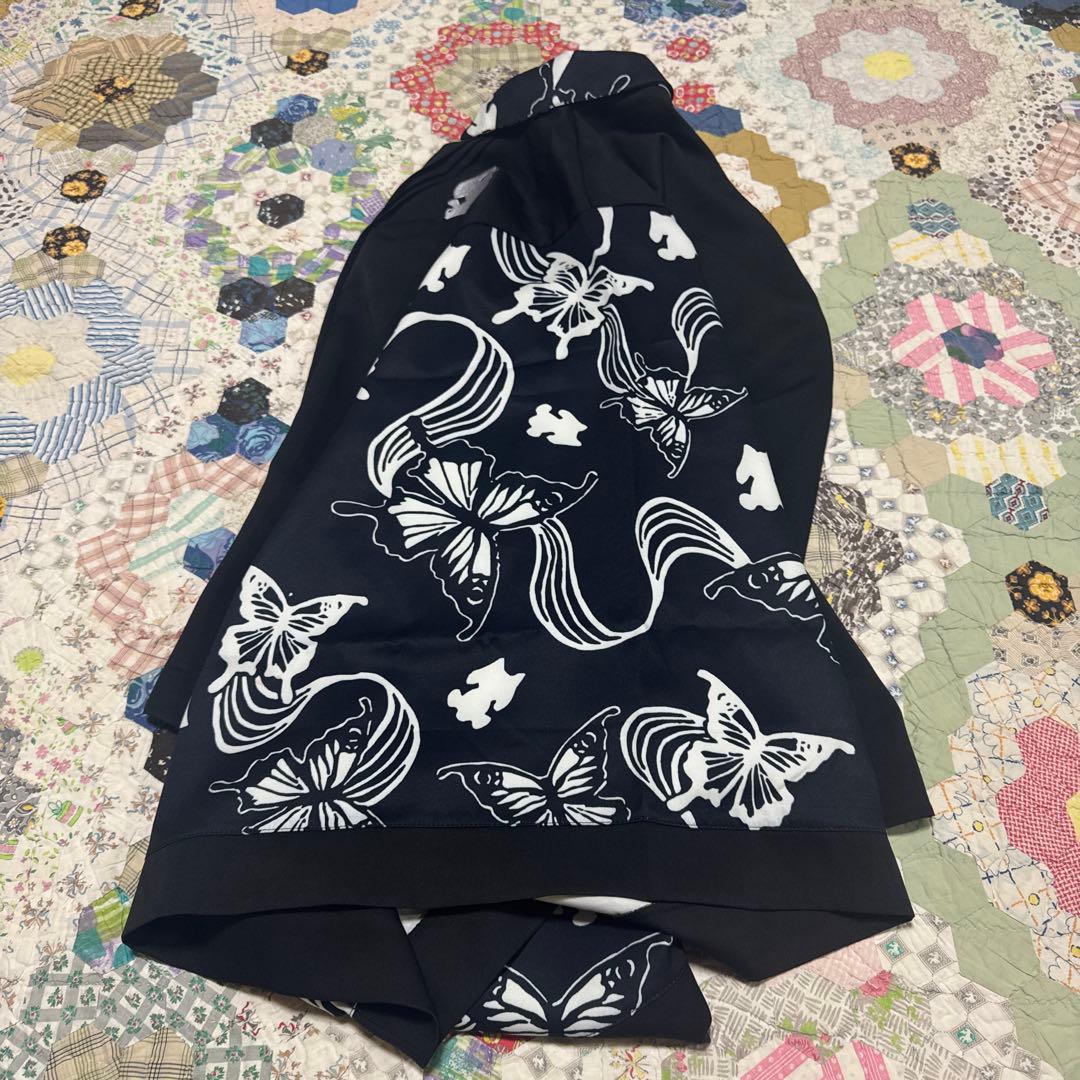 NieR 着物風袖ブロッキングシャツ － 黒蝶　バタフライ　刺繍