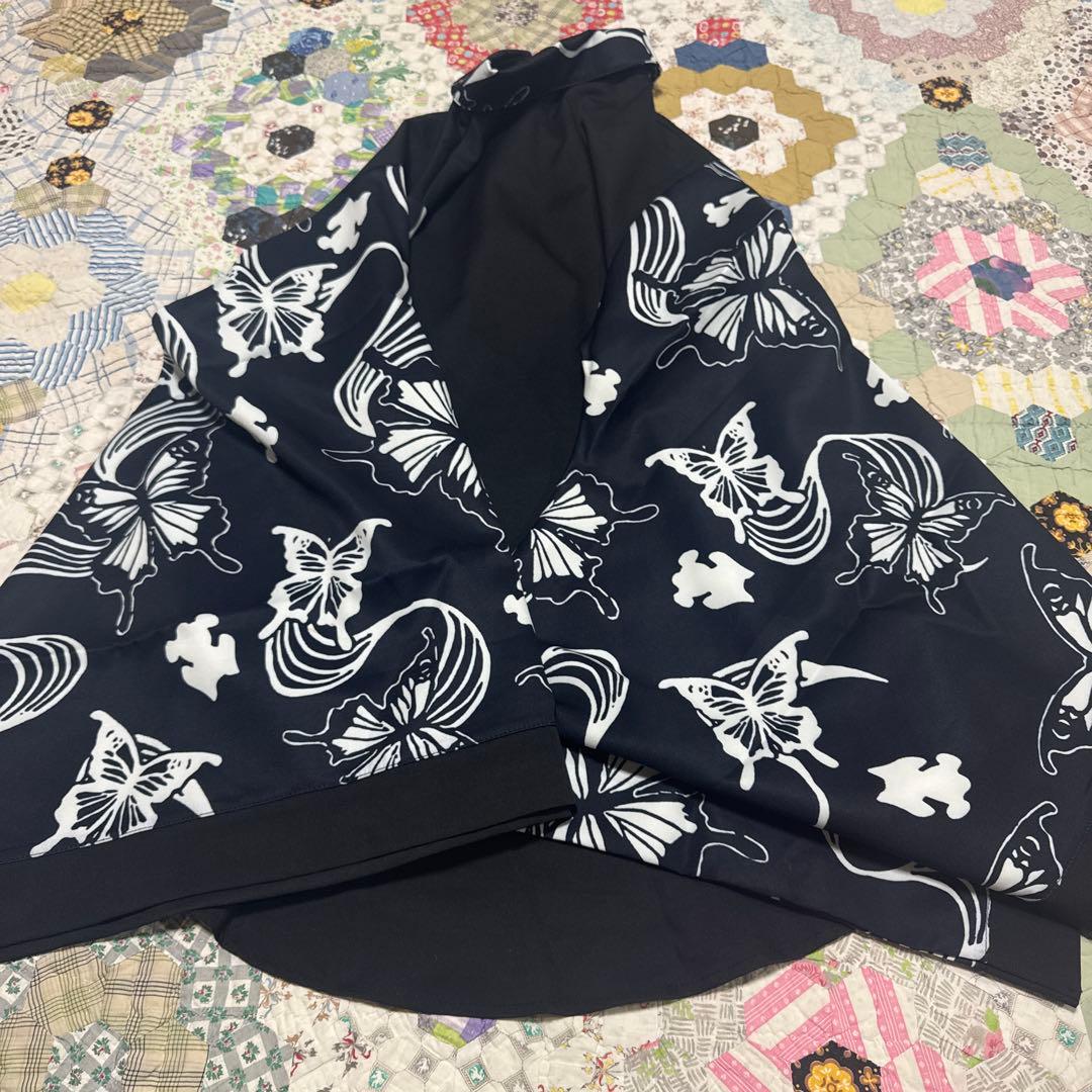 NieR 着物風袖ブロッキングシャツ － 黒蝶　バタフライ　刺繍