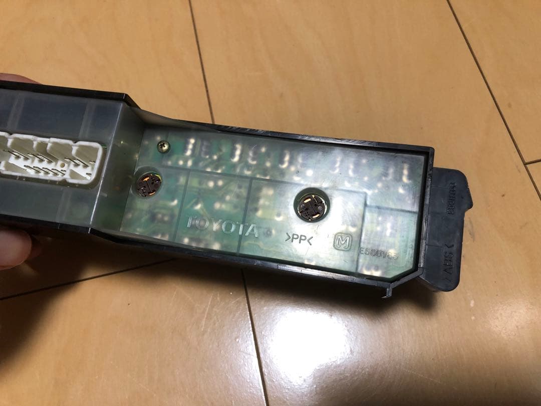 コ*ロ様 純正　ハイラックスサーフ　180系　エアコンスイッチ　エアコンパネル