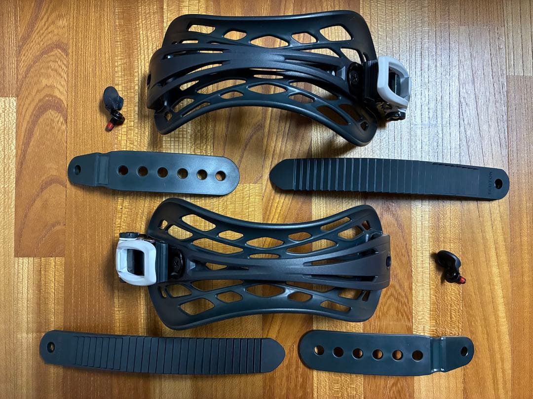 新品バートンCARTELカーテルアンクルストラップ左右タンスライダーラチェット