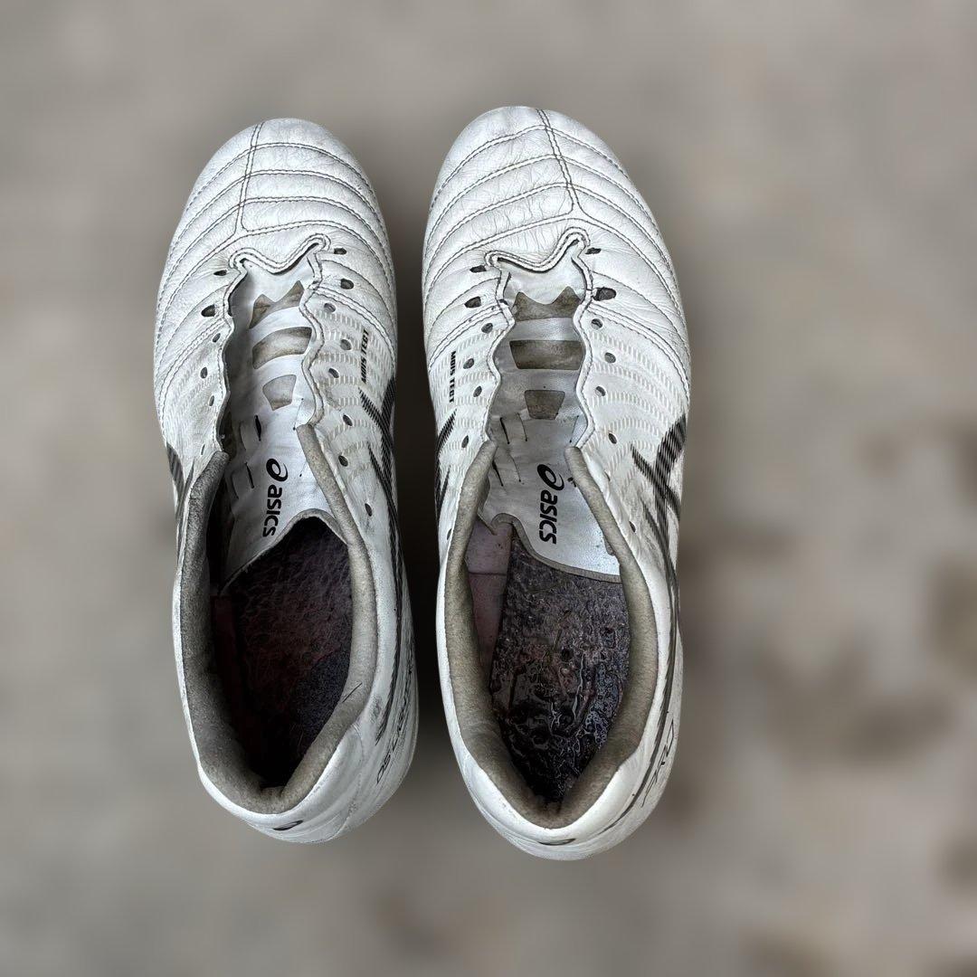 Asics DS LIGHT X-FLY サッカーシューズ