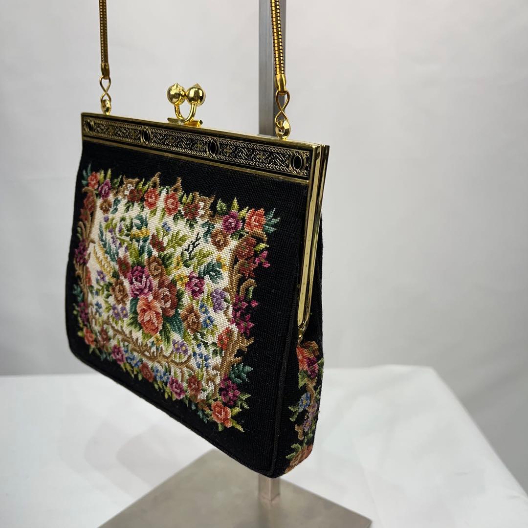 【人気】プチポワン　アンティークゴブラン　花柄刺繍　黒　ハンドバッグ