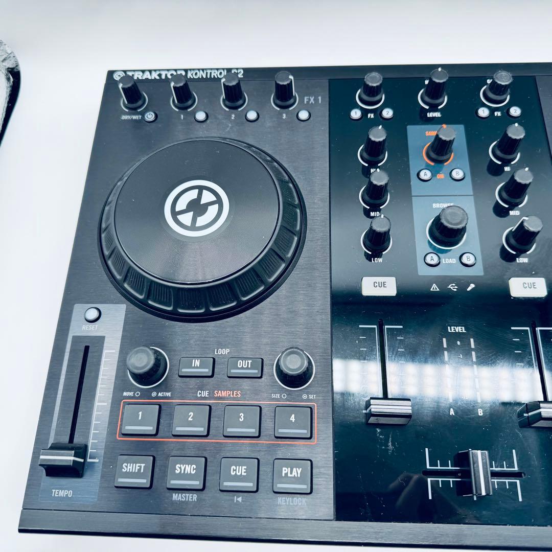 TRAKTOR KONTROL S2 DJコントローラー