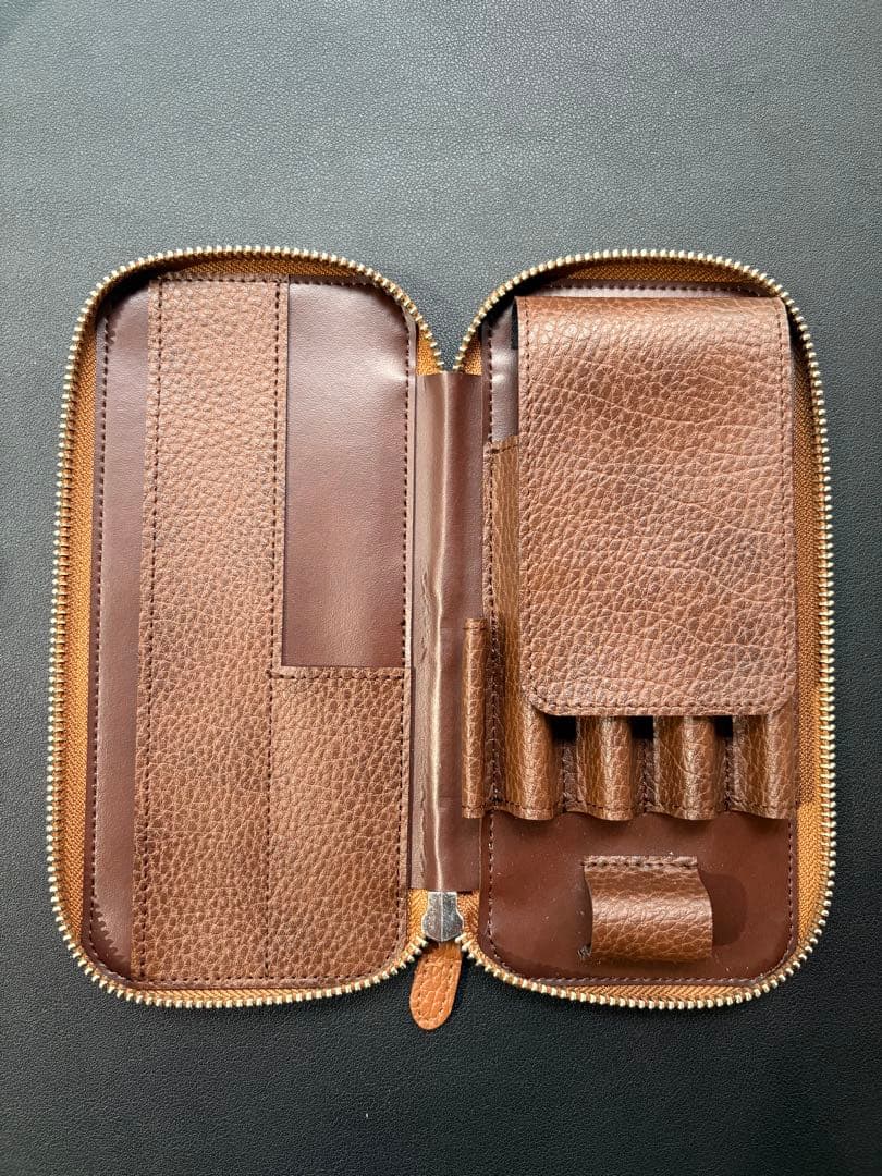 Luddite Adria Leather ラウンドジップペンケース