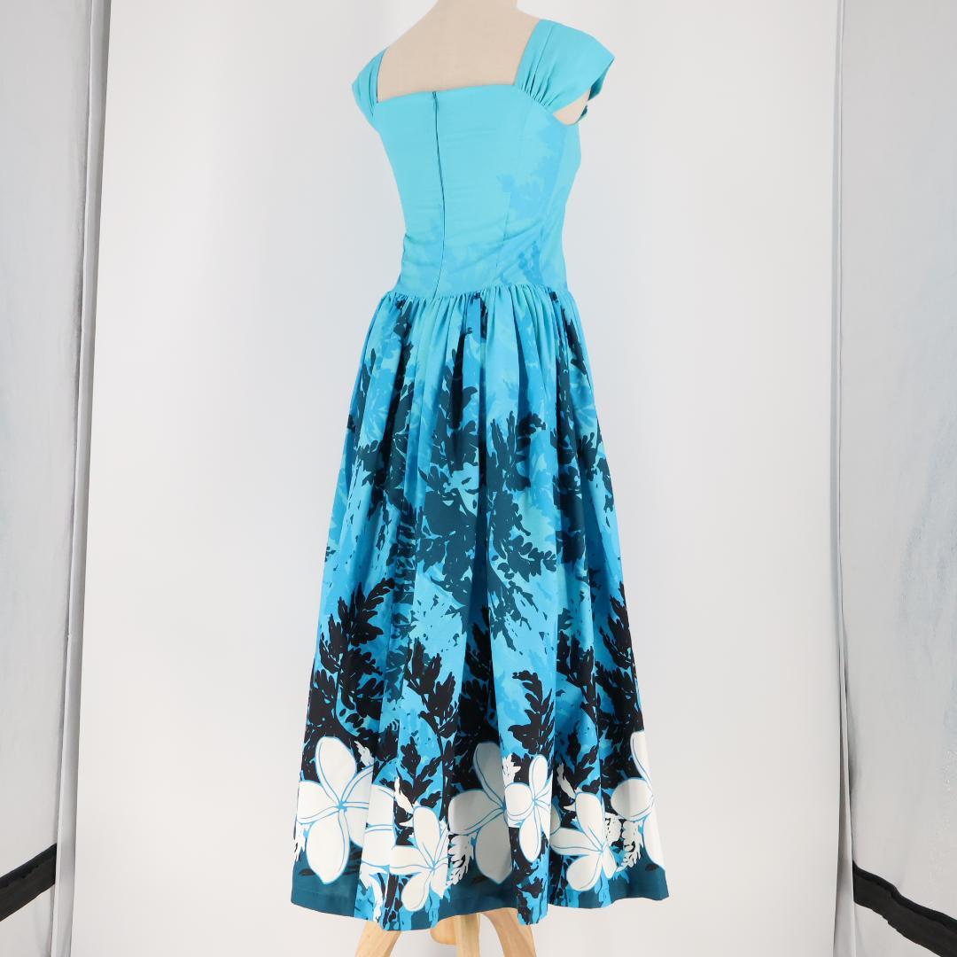【美品 フラダンス衣装】鮮やかな水色 BLUE HEAVEN COMPANY