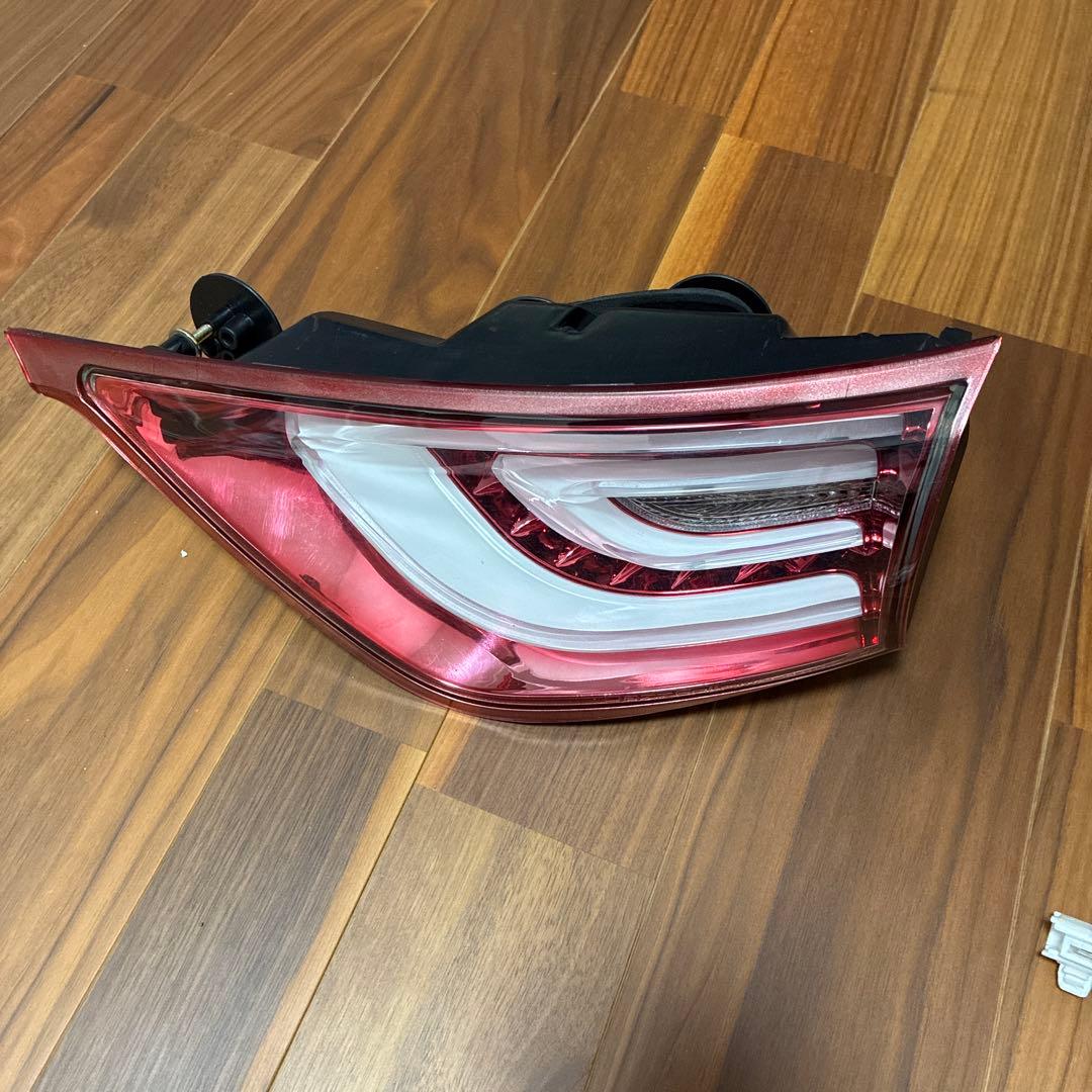ジャンク品　60ハリアー前期　Dazz Fellowsテールランプ
