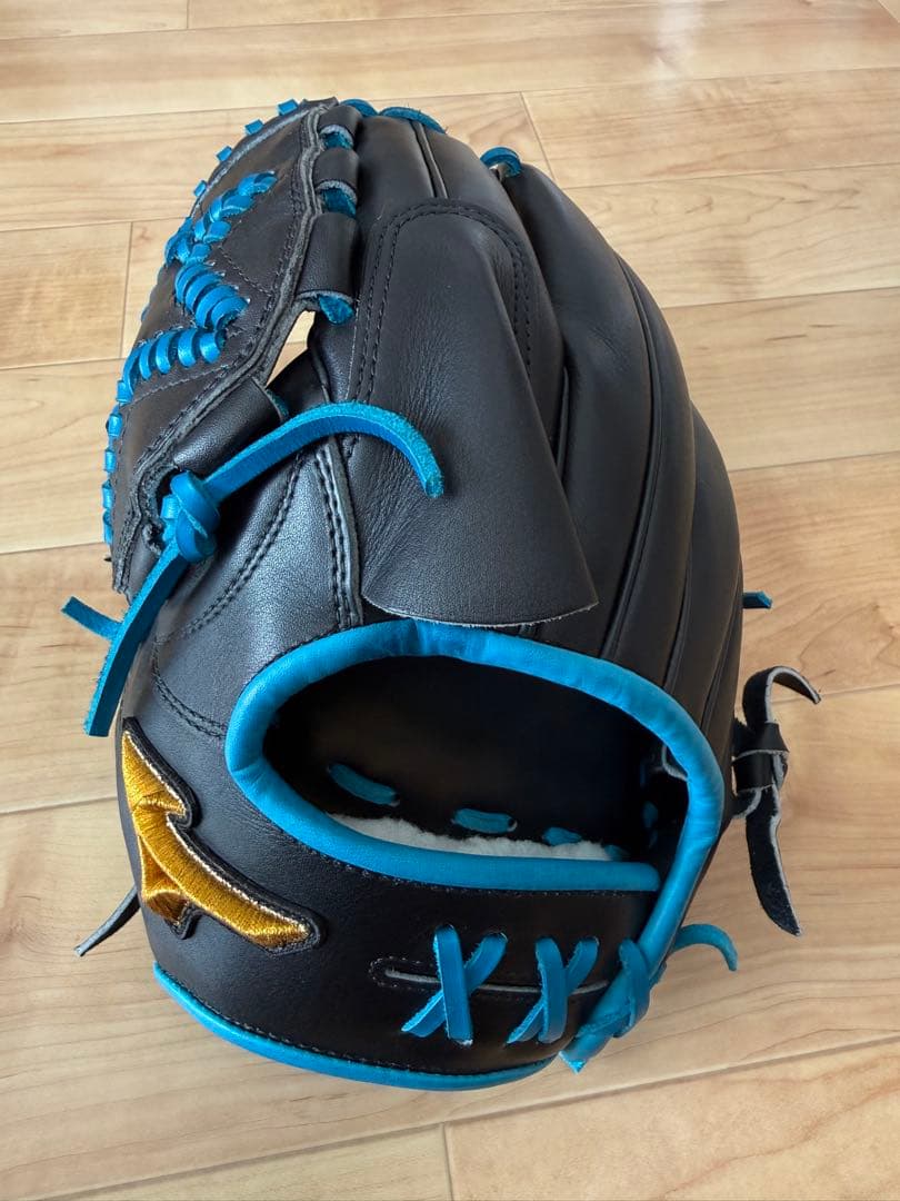 左投げ MizunoPro ミズノプロ 軟式オーダーグローブ　個人名等　刺繍無し
