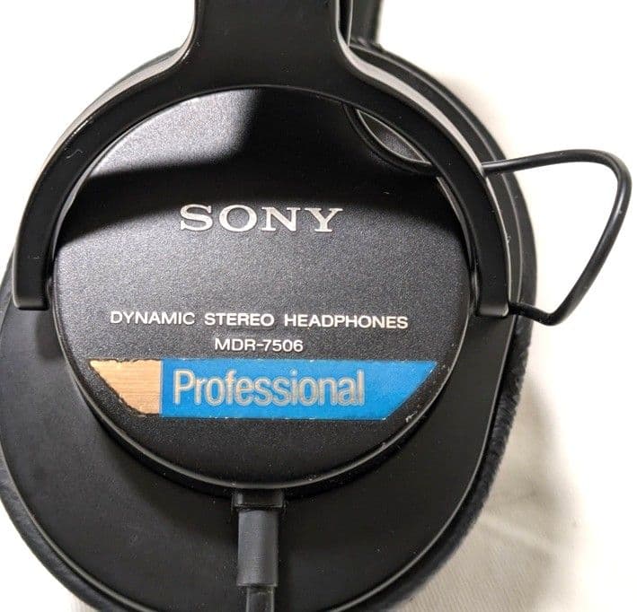 SONY MDR-7506 スタジオモニタ ーヘッドホン