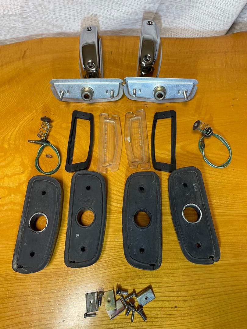 ダットサン　フェアレディSR311 ライセンスランプ