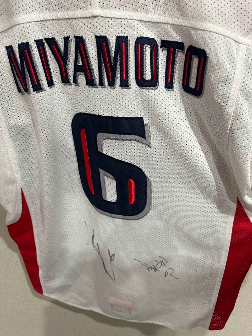 宮本慎也　サイン入りユニホーム　ヤクルトスワローズ　岩村明憲