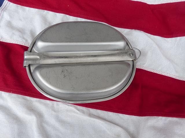 ナム戦 1966” 米軍実物　メスキットパン REGAL　306