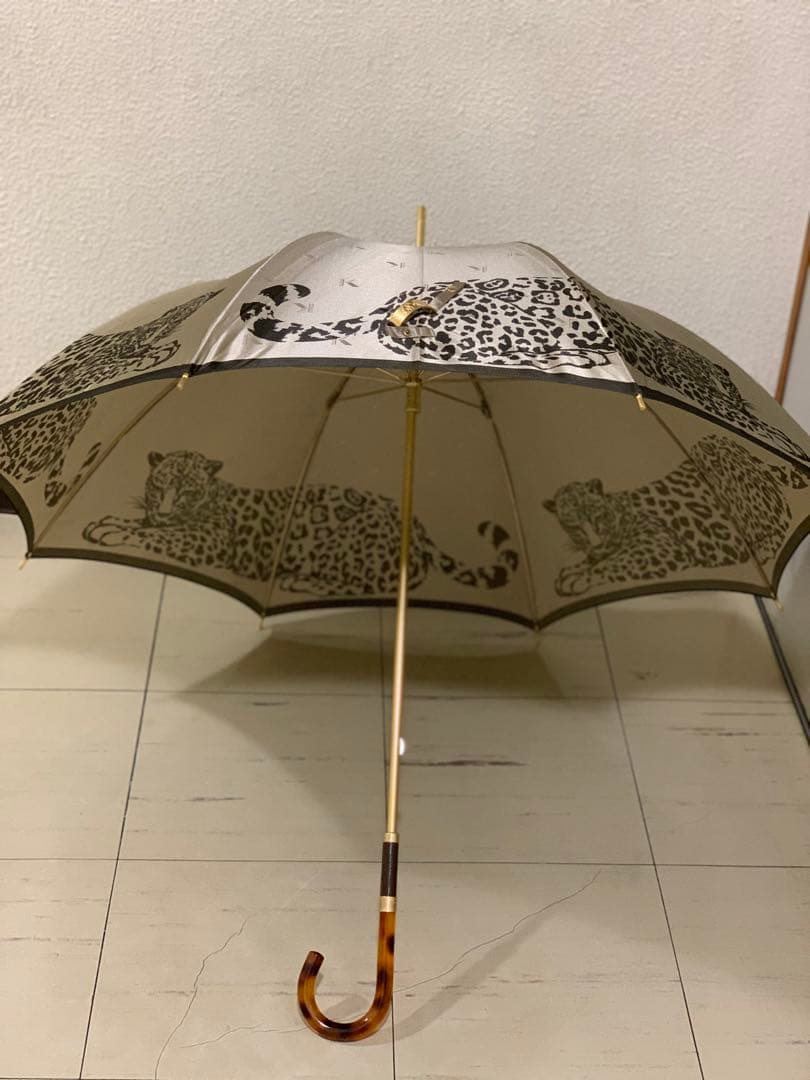 KofKRIZIAヒョウ柄シルバーブラウン雨傘大判長傘オーロラ猫科豹柄ゴールド骨