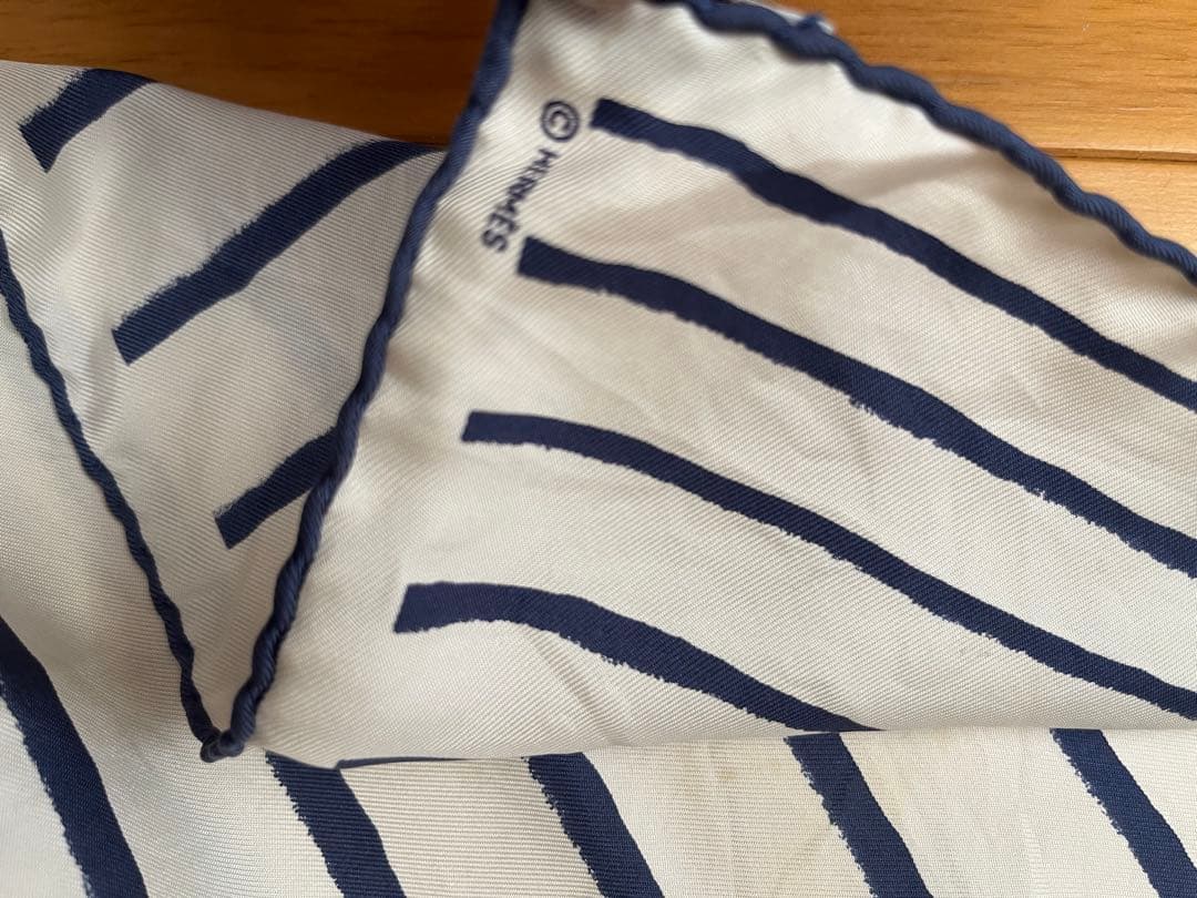 【そまり】HERMÈS ストライプ シルクスカーフ　ミニカレ