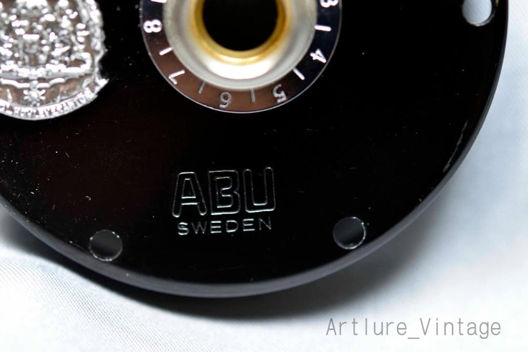 ABU アンバサダー6000c side plate y1262-469