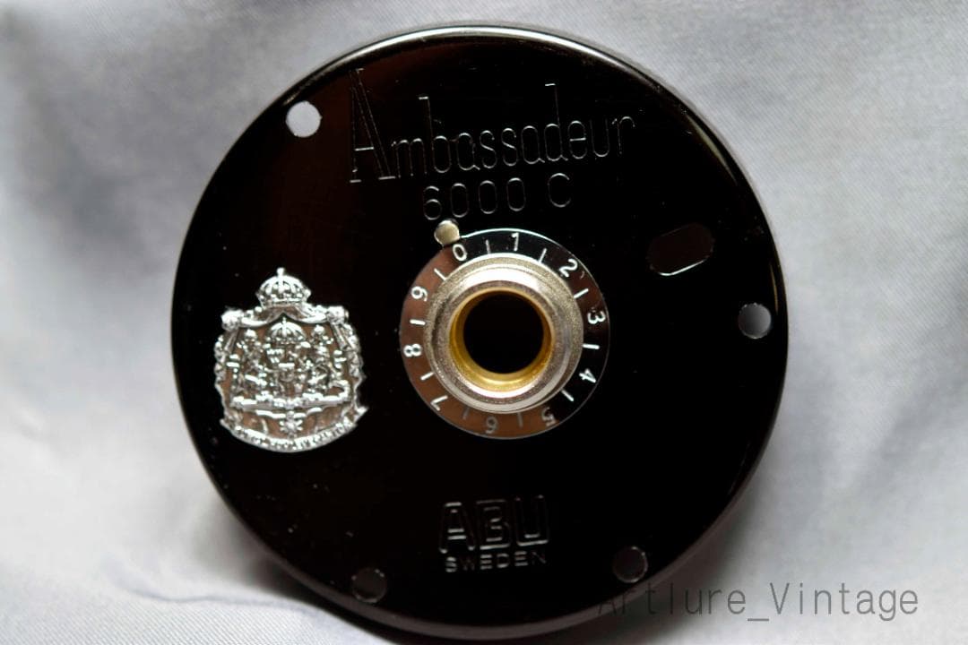 ABU アンバサダー6000c side plate y1262-469