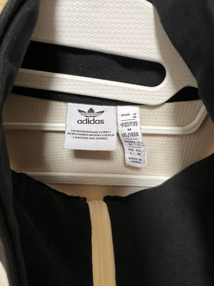 adidas パーカー トラックジャケット