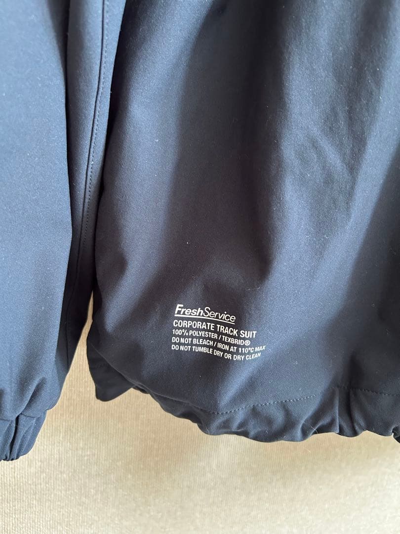 t*7様 Fresh Service corporate track suit