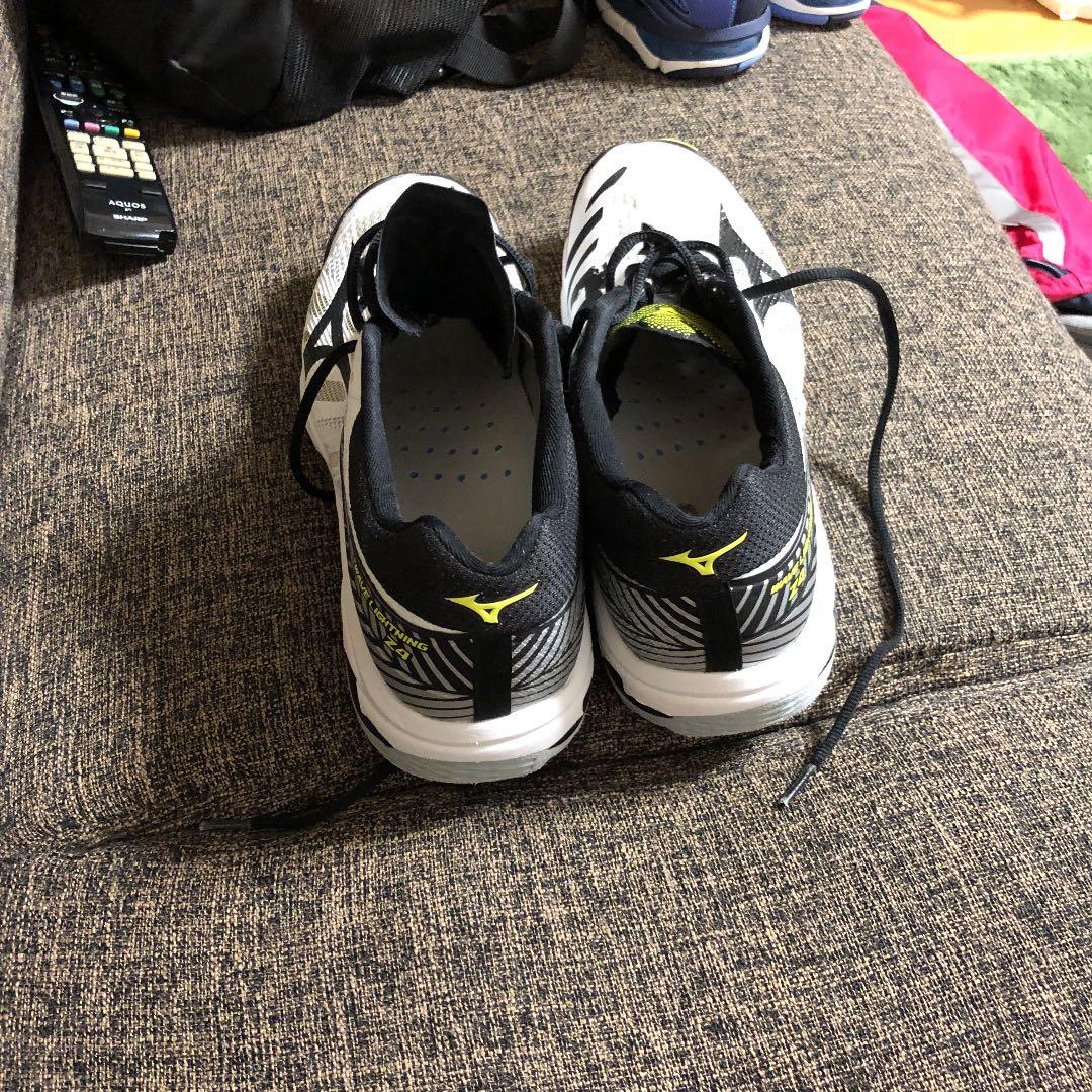 MIZUNOバレーシューズ