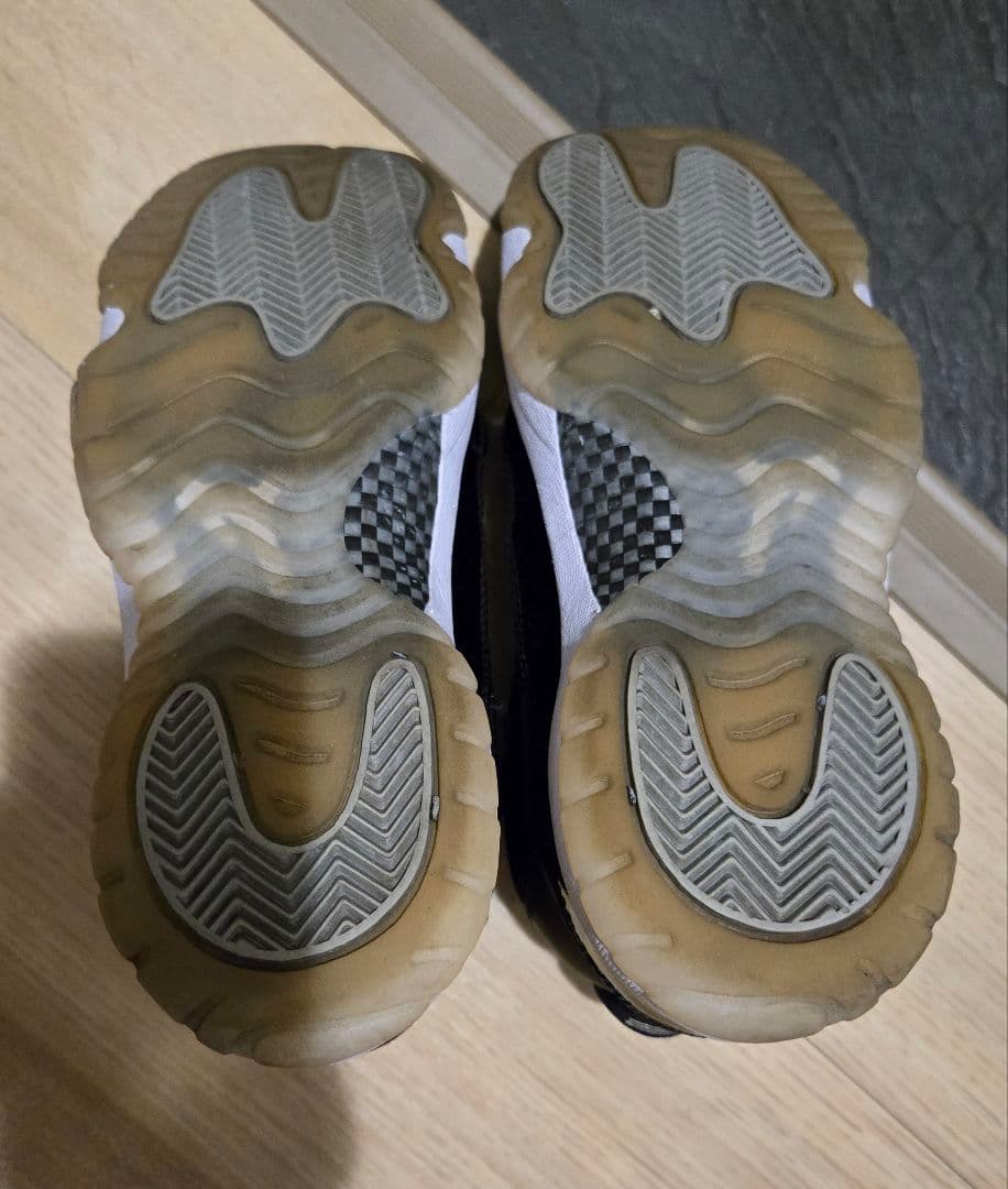 Air Jordan 11 ジュビリー　24.5cm